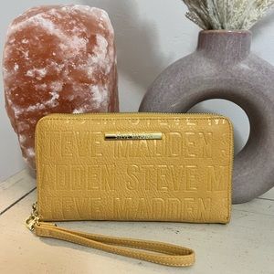 Steve Madden wallet